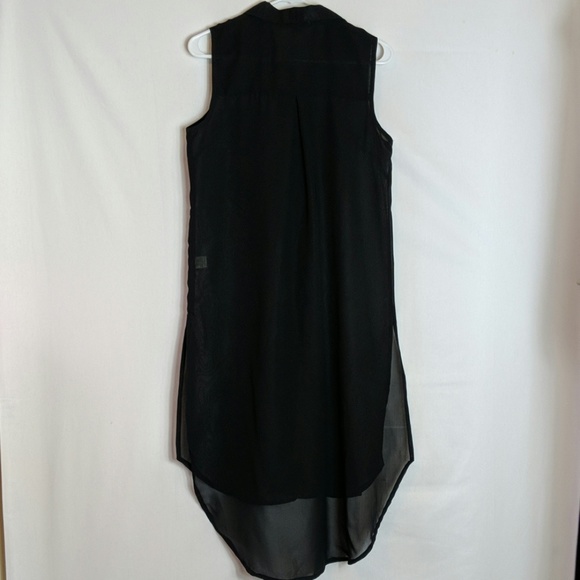 Shear high/low button up collared blouse - Picture 3 of 4